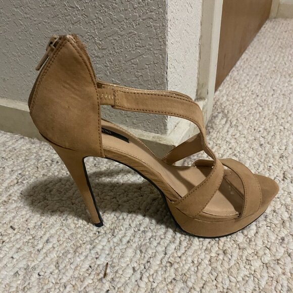 Forever 21 Stilleto Heels - Picture 2 of 5